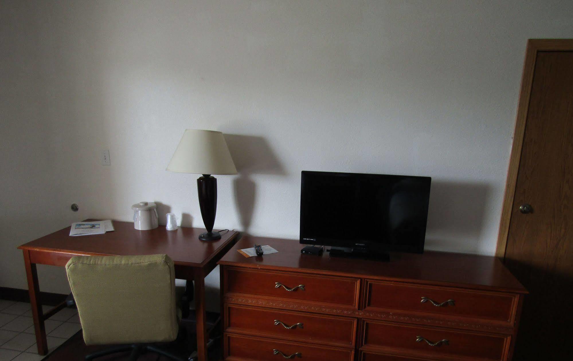 Dakota Inn Huron Ngoại thất bức ảnh